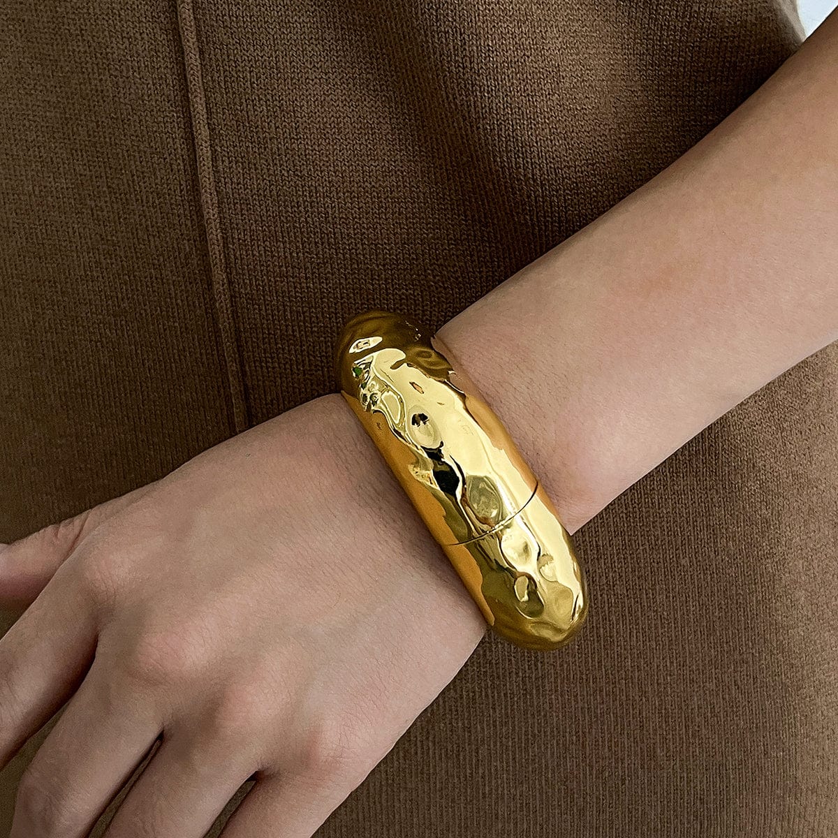 Geometric Gold Silver Plated Glossy Textured Bangle Bracelet - ArtGalleryZen