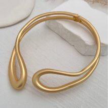 Geometric Irregular Hoop Frosted Collar Necklace - ArtGalleryZen