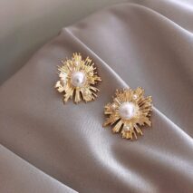 Geometric Metallic Pearl Earrings - ArtGalleryZen