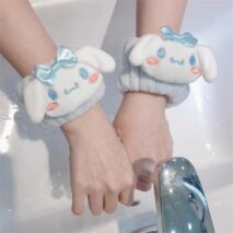 Kawaii 2 Pieces Face Washing Anti-Wet Plush Wristband Hairband Set - ArtGalleryZen