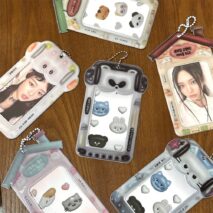 Kawaii Bear House Photocard Holder Keychain Kpop Card Display Bag - ArtGalleryZen