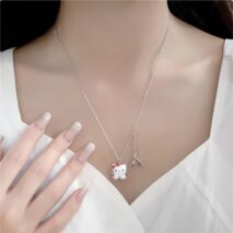 Kawaii Magnetic Toy Crane Hello Kitty Necklace - ArtGalleryZen