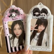 Kawaii Pastel Photocard Holder Keychain - Cute Cartoon Style Card Display - ArtGalleryZen
