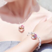Kawaii Swarovski Hello Kitty Necklace - ArtGalleryZen