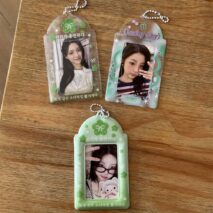 Korean Style Lucky Clover Transparent Kpop Keychain Photocard Holder - ArtGalleryZen