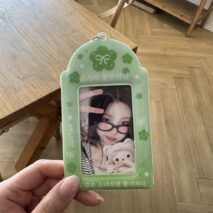 Korean Style Lucky Clover Transparent Kpop Keychain Photocard Holder - ArtGalleryZen