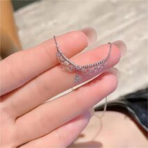 Lace Hollowed-out Pattern Cubic Zirconia Inlaid Chain Necklace - ArtGalleryZen