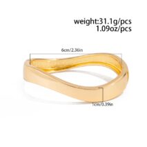 Minimalist Glossy Curved Bangle Bracelet - ArtGalleryZen