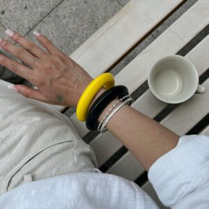 Minimalist Glossy Resin Bangle Bracelet - ArtGalleryZen