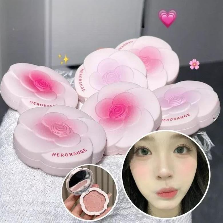 Monochrome Flower Shimmer Powder Blusher - ArtGalleryZen