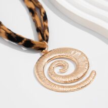 Retro Spiral Pendant Leopard Choker Necklace - ArtGalleryZen