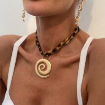 Retro Spiral Pendant Leopard Choker Necklace - ArtGalleryZen