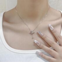 Sanrio Crystal Crown Cinnamoroll Necklace - ArtGalleryZen