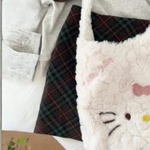 Sanrio Plush Hello Kitty Shoulder Bag - ArtGalleryZen