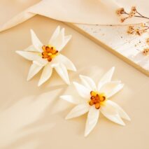Statement Flower Resin Stud Earrings - ArtGalleryZen