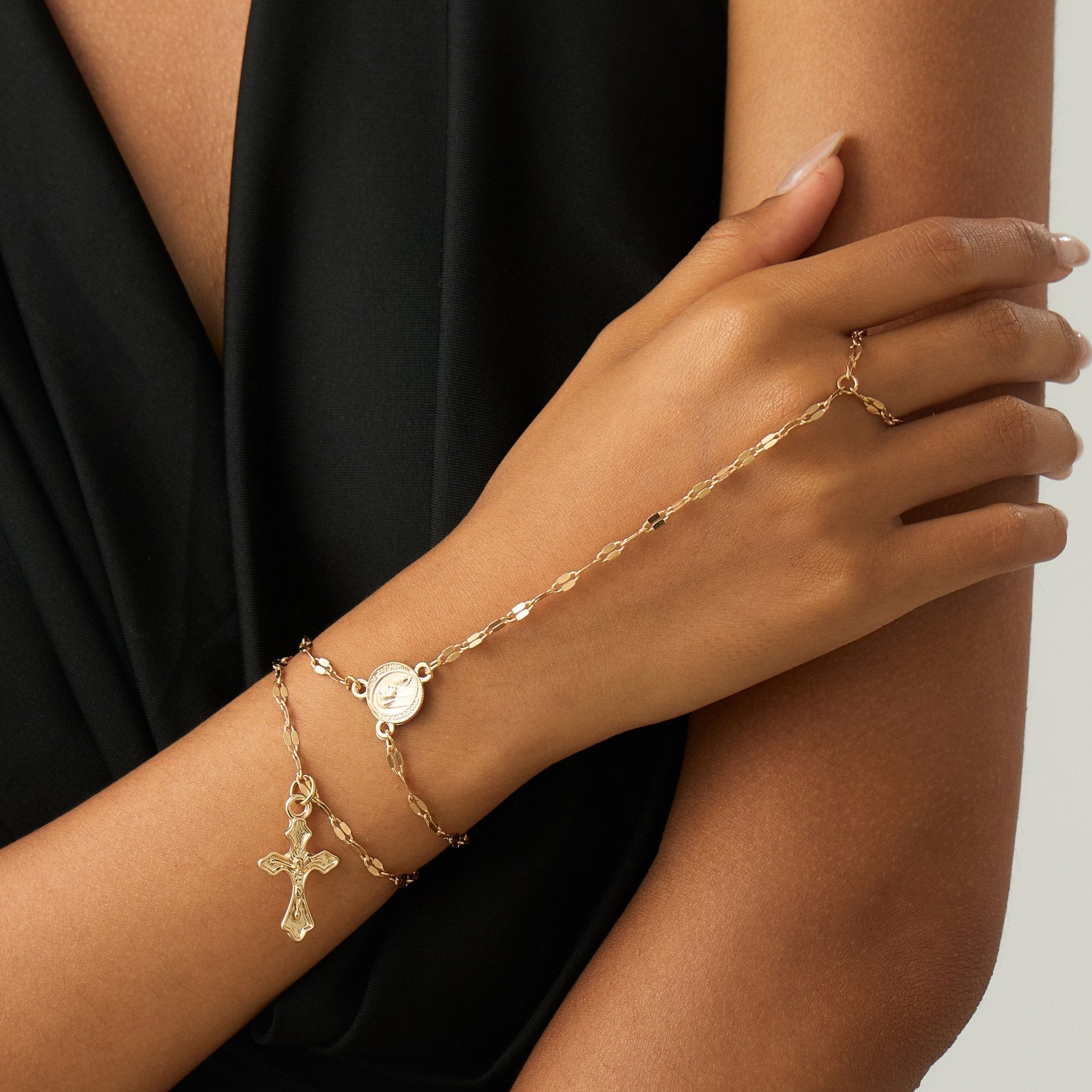 Stylish 2pcs Cross Oval Disk Charm Finger Ring Bracelet Set - ArtGalleryZen
