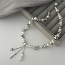 Stylish Heart Pendant Irregular Pearl Beaded Chain Choker Necklace - ArtGalleryZen