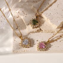 Swarovski Crystal Heart Pendant Necklace - ArtGalleryZen