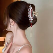 Temperament Flower Pearl Inlaid Tassel Fan Shaped Hair Claw - ArtGalleryZen