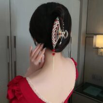 Temperament Flower Pearl Inlaid Tassel Fan Shaped Hair Claw - ArtGalleryZen