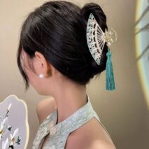 Temperament Flower Pearl Inlaid Tassel Fan Shaped Hair Claw - ArtGalleryZen