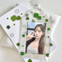 Transparent Lucky Clover Winter Snow Kpop Keychain Photocard Holder - ArtGalleryZen
