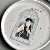 Transparent Lucky Clover Winter Snow Kpop Keychain Photocard Holder - ArtGalleryZen