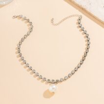 Trendy Pearl Pendant Inlaid Claw Chain Necklace - ArtGalleryZen