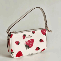 Trendy Strawberry Leather Shoulder Bag - ArtGalleryZen