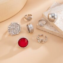 Vintage 7pcs Chunky Crystal Inlaid Pleated Ring Set - ArtGalleryZen