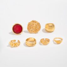 Vintage 7pcs Chunky Crystal Inlaid Pleated Ring Set - ArtGalleryZen