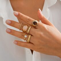 Vintage Gold Plated Crystal Inlaid Twisted Ring Set - ArtGalleryZen