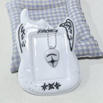 Y2K Guitar Shaped TXT Kpop Keychain Photocard Holder - ArtGalleryZen
