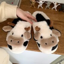Kawaii Plush 3D Cow Slippers - Cozy Indoor House Shoes - Image 7