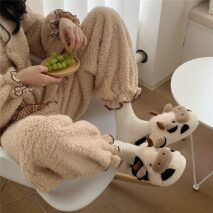 Kawaii Plush 3D Cow Slippers - Cozy Indoor House Shoes - Image 10