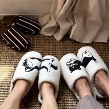 Plush Cartoon Dog & Cat Slippers | Cozy Indoor House Shoes - Image 2