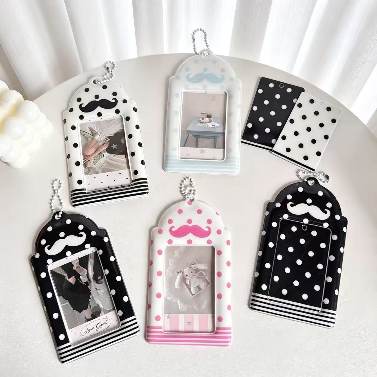 微信图片_20260713103400_53_113 Kawaii Polka Dot Mustache PVC Kpop Keychain Photocard Holder - Image 1