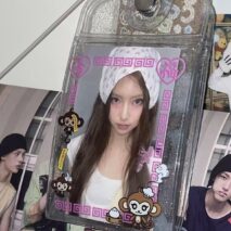 Y2K Cute Monkey Double Sided Kpop Keychain Photocard Holder - Image 2