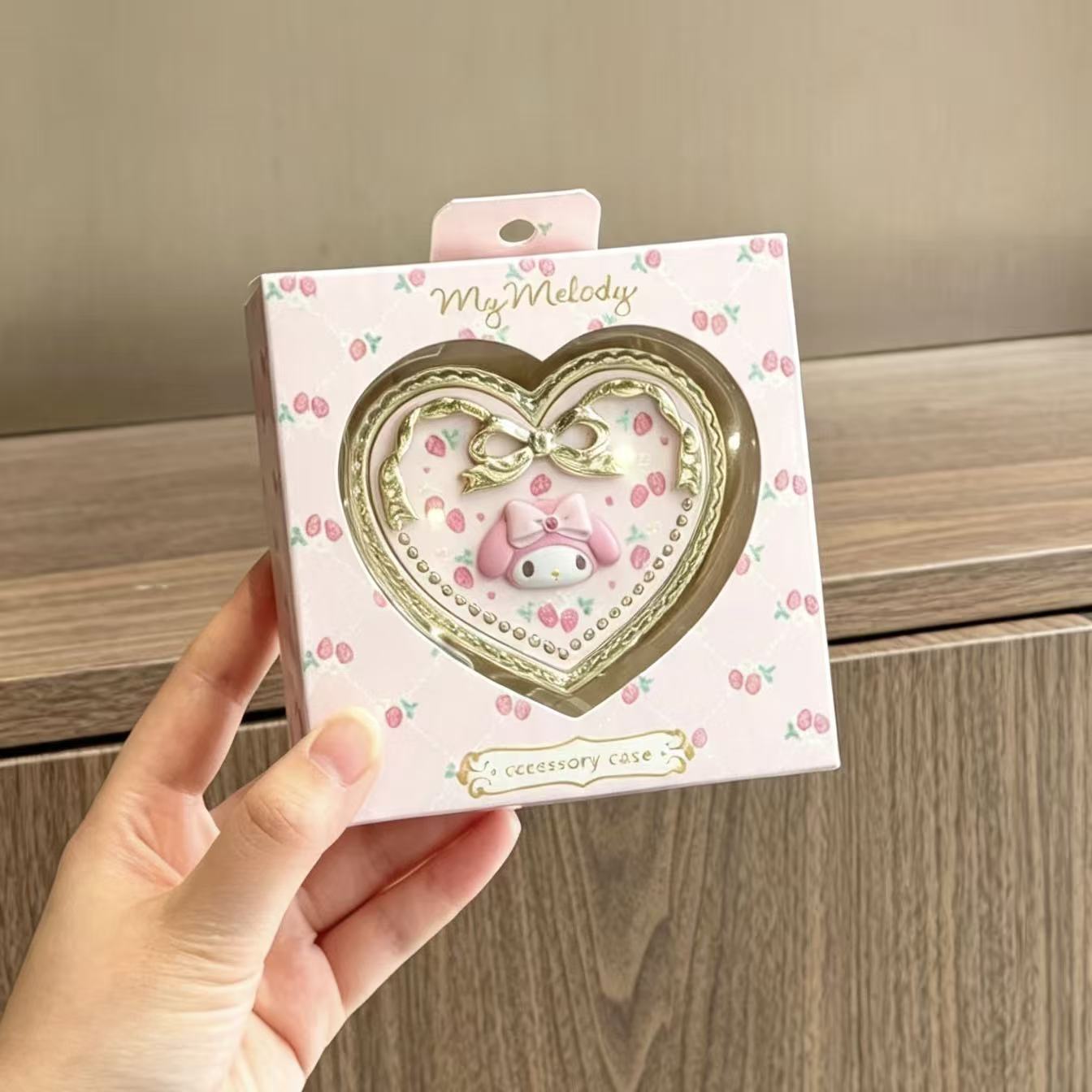 Sanrio Heart Compact Mirror Accessory Case | Hello Kitty Kuromi