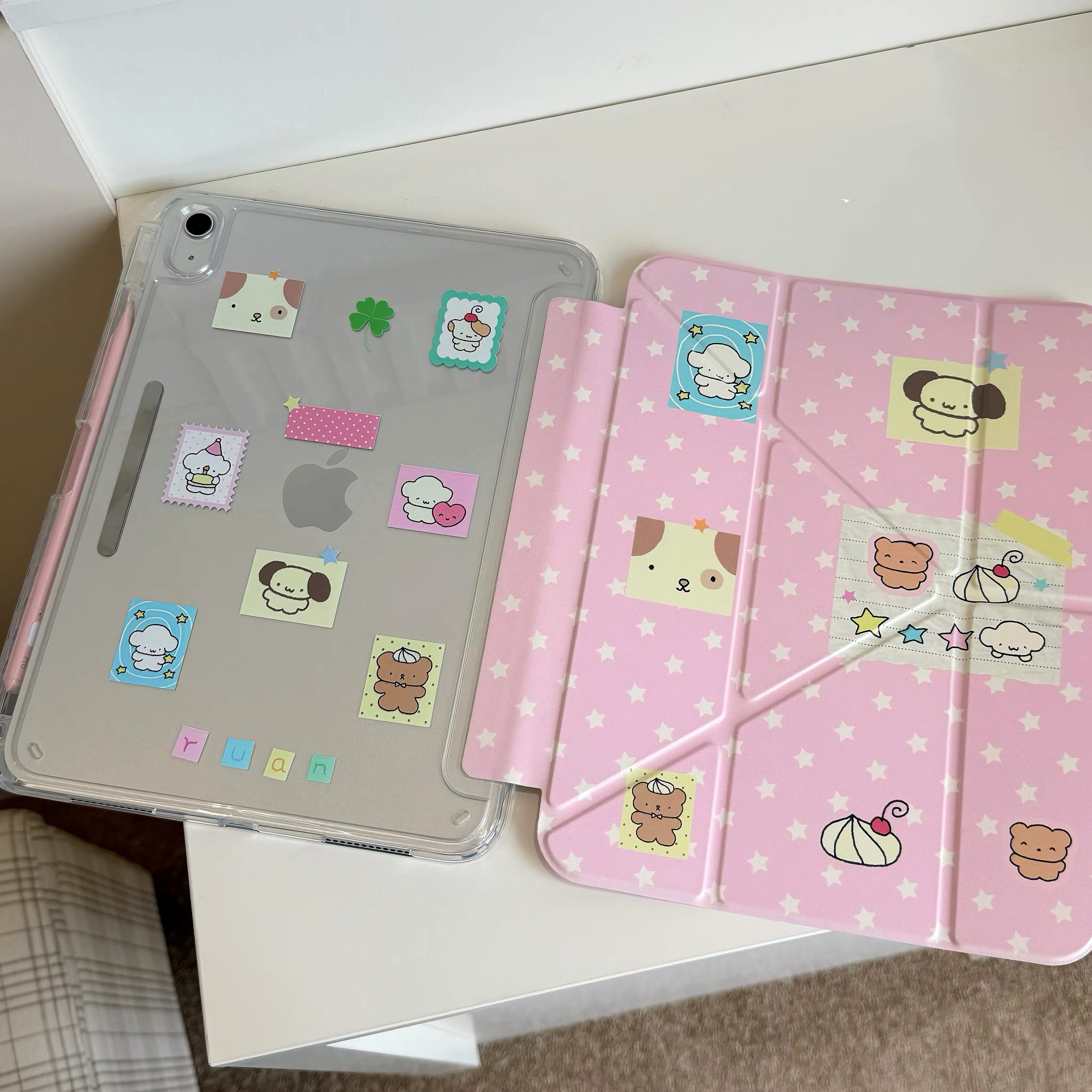 微信图片_20260901103820_333_183 Cute Kitten Puppy Star Polka Dot Magnetic iPad Case - Image 1