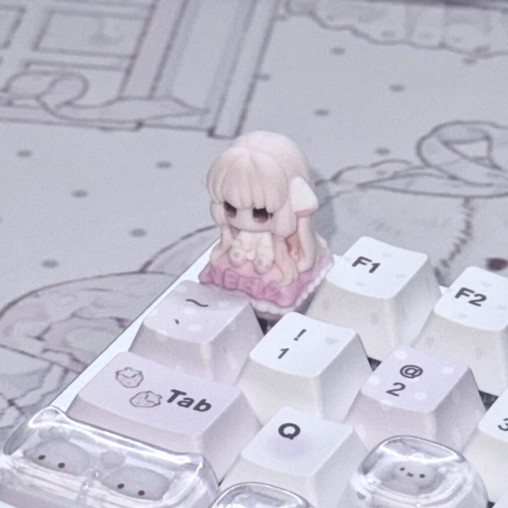 Cute Anime Girl Mechanical Keyboard Cap Resin Keycap - view 2